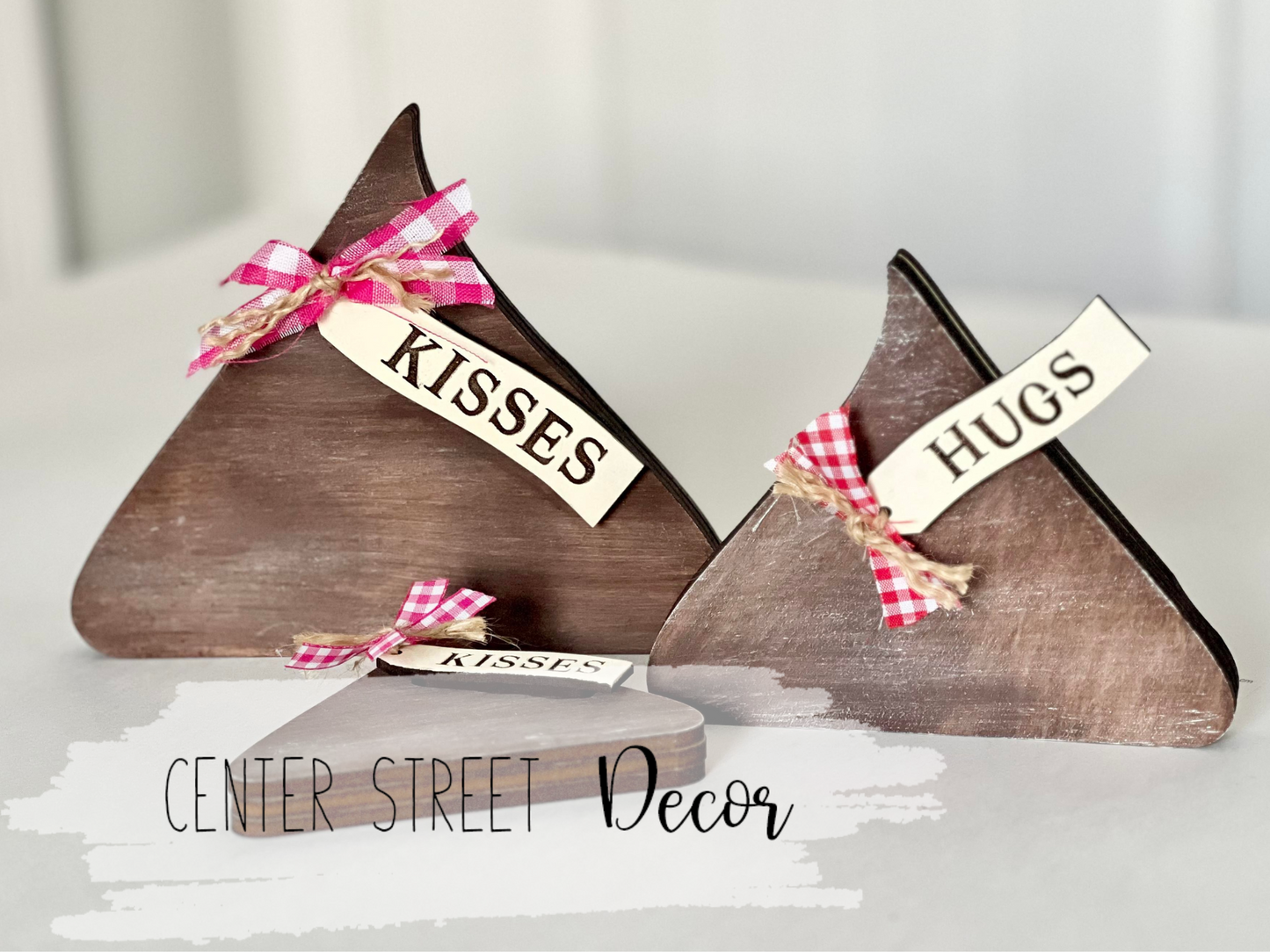 Chocolate Kiss Shelf Sitter
